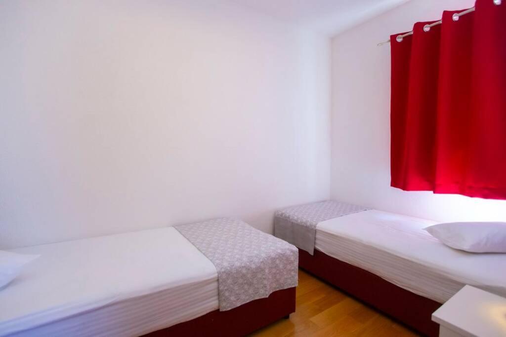 Apartments Vladimir #5 Μακάρσκα Εξωτερικό φωτογραφία